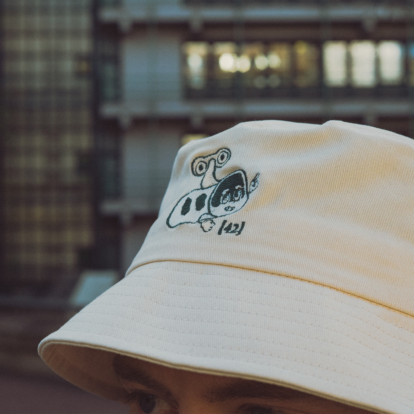 Schwebe Bucket Hat
